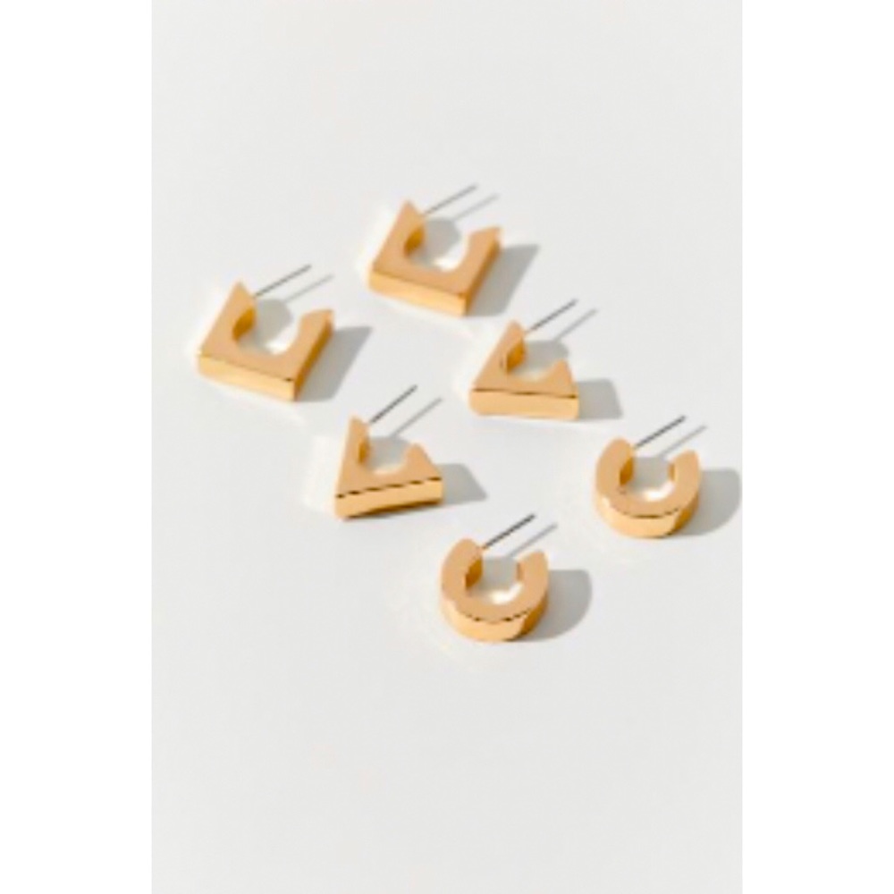 Urban outfitters chunky hoop set